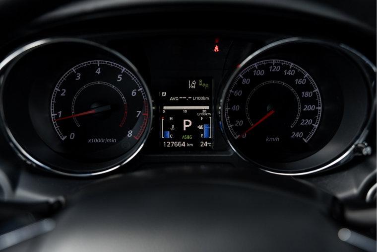 Vehicle Image 8