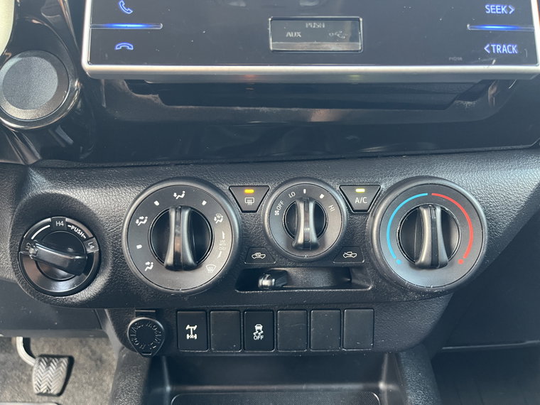 Vehicle Image 40