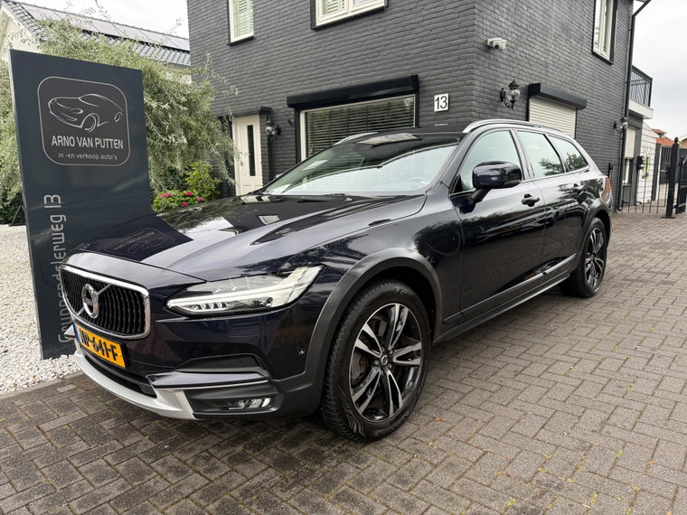 Volvo V90