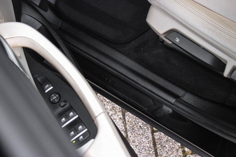 Vehicle Image 35