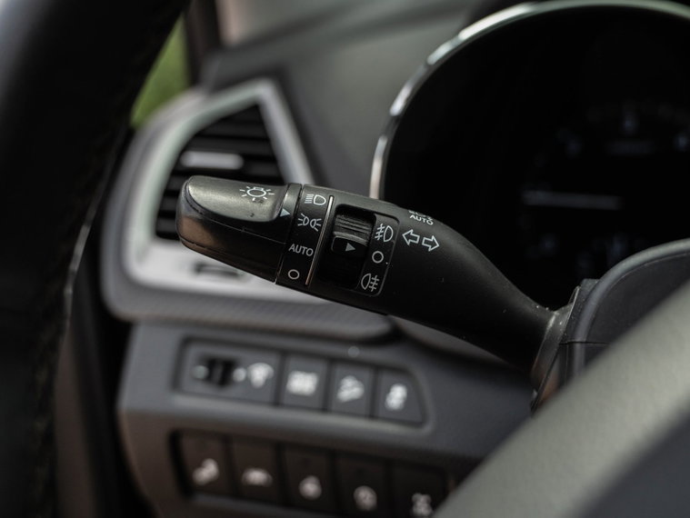 Vehicle Image 35