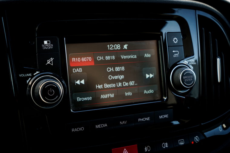 Vehicle Image 14