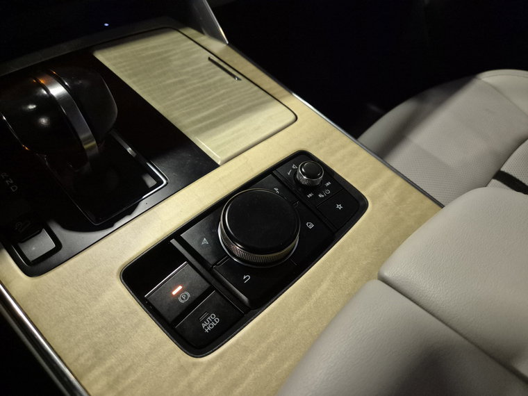Vehicle Image 42