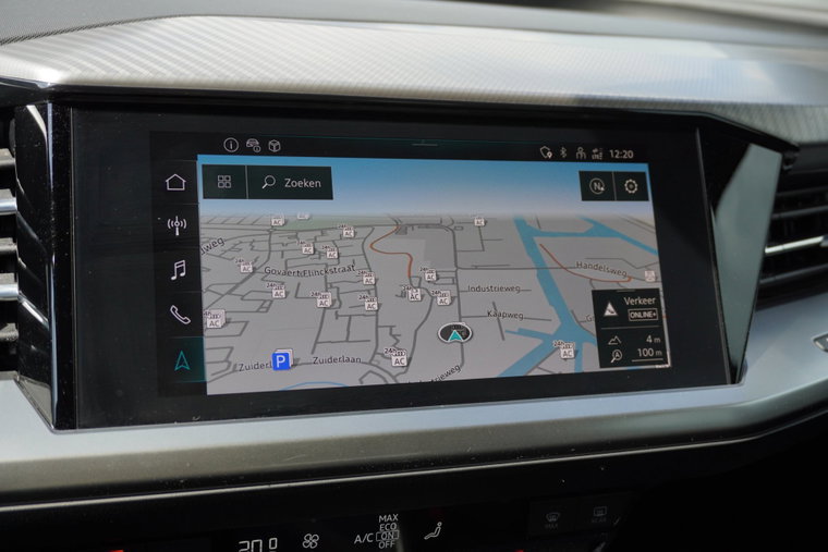 Vehicle Image 21