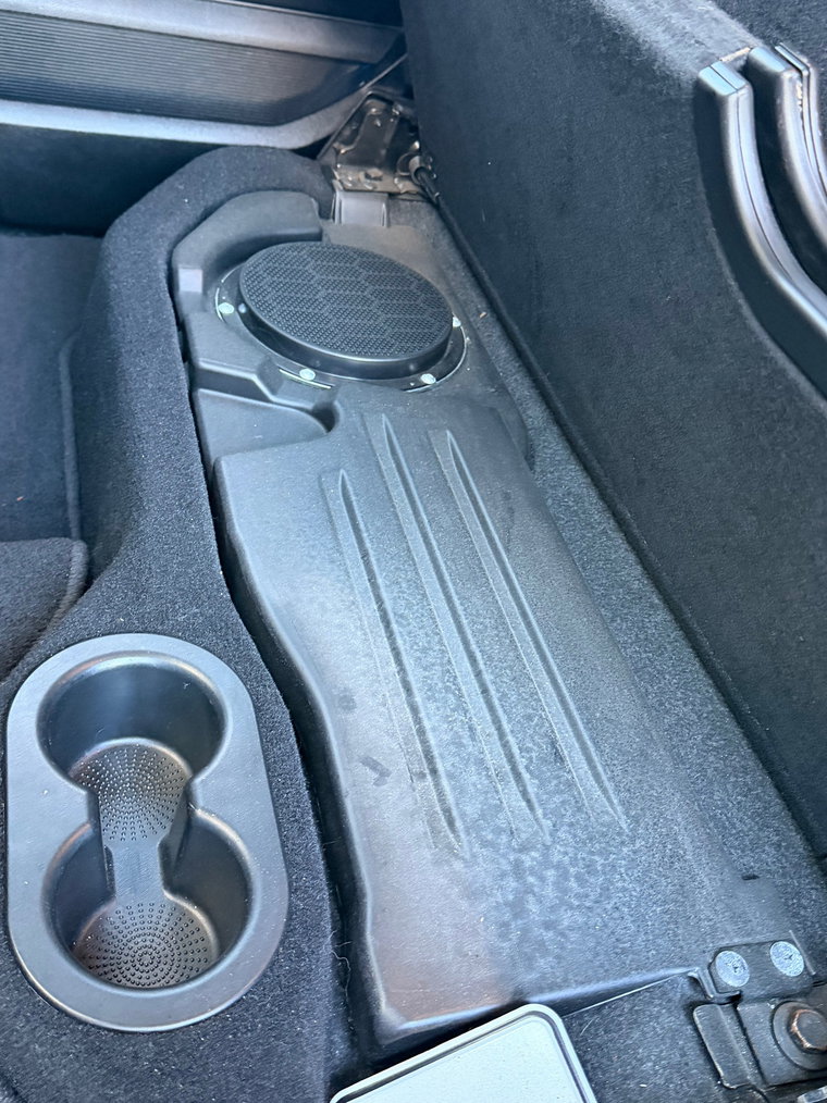 Vehicle Image 36