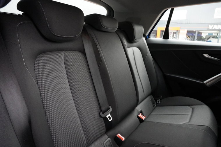 Vehicle Image 15