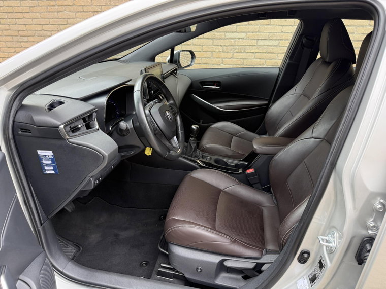 Vehicle Image 13