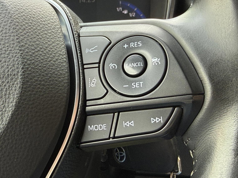 Vehicle Image 24