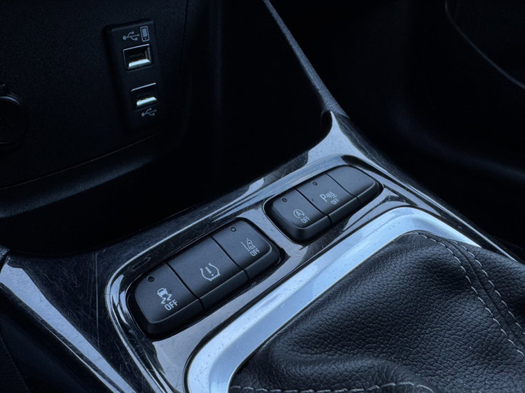 Vehicle Image 36