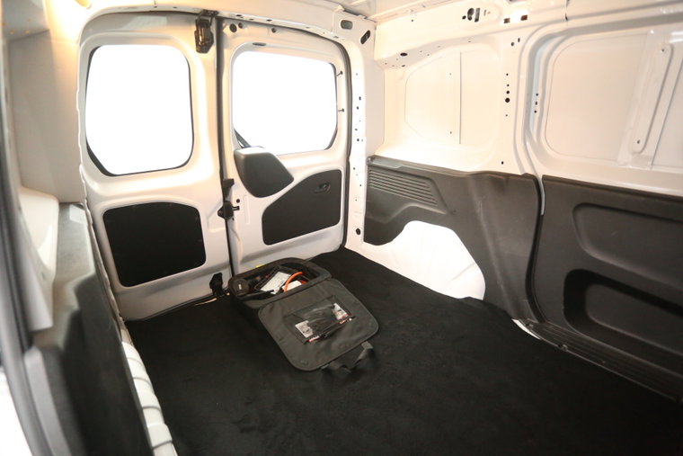 Vehicle Image 25