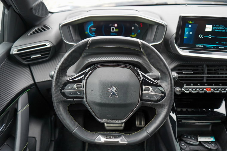 Vehicle Image 24
