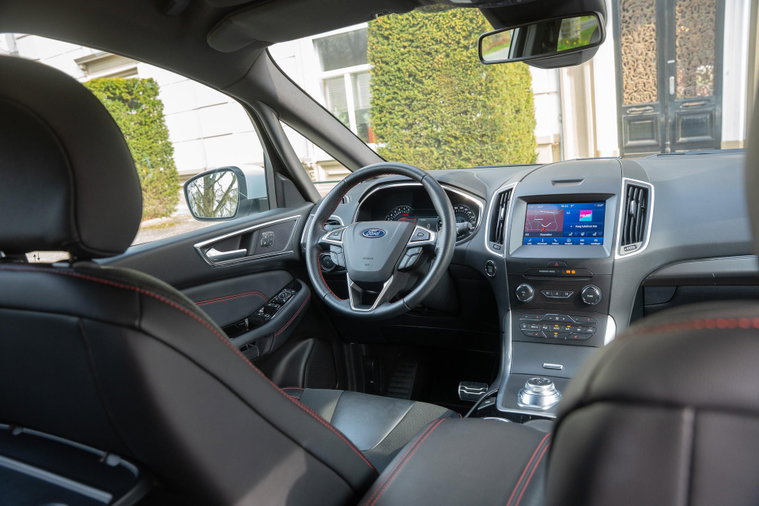 Vehicle Image 37