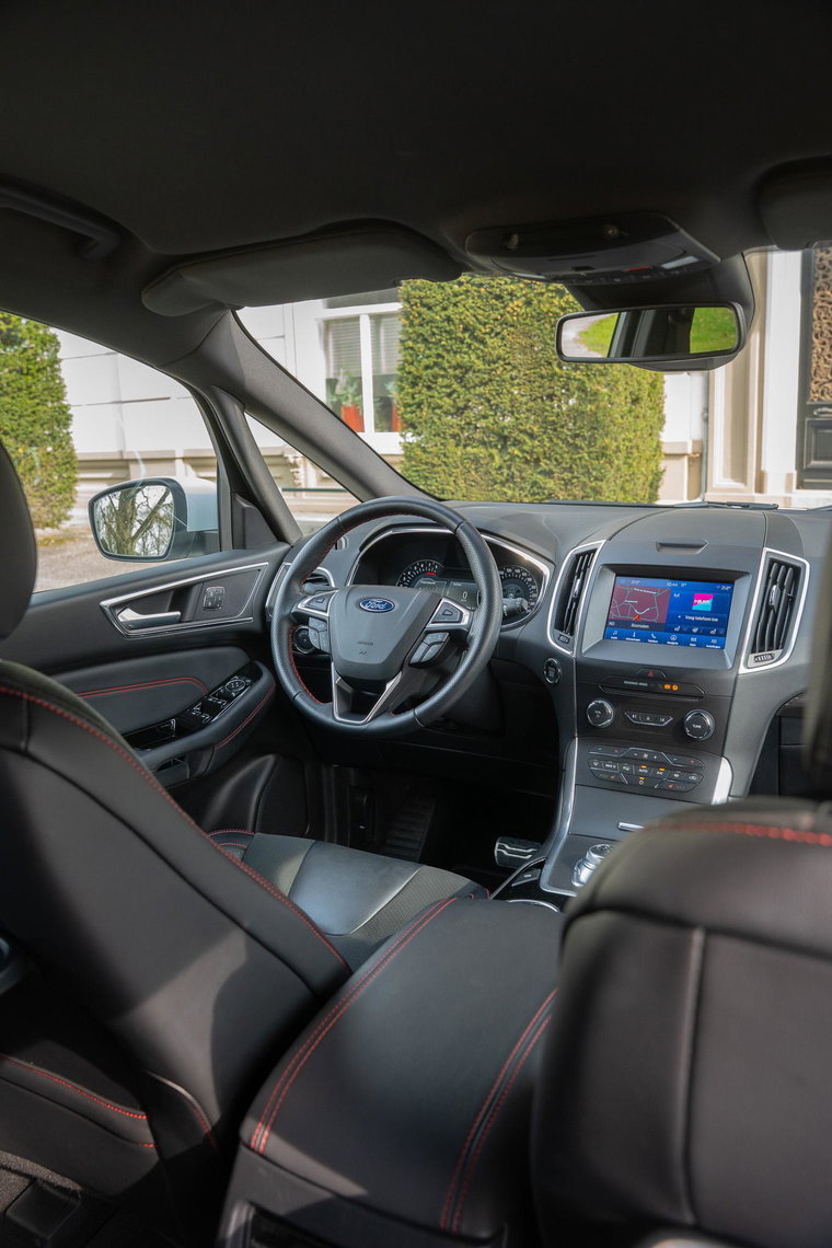 Vehicle Image 45