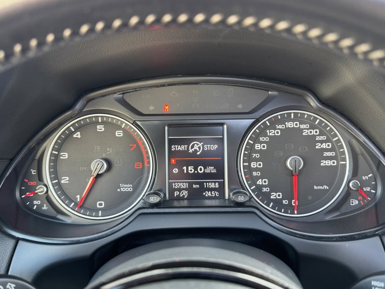 Vehicle Image 26