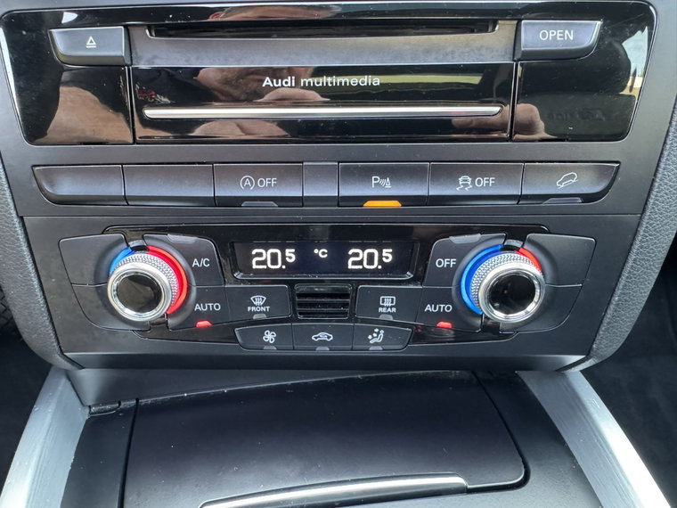 Vehicle Image 38