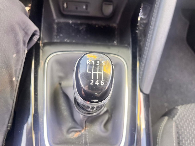 Vehicle Image 28