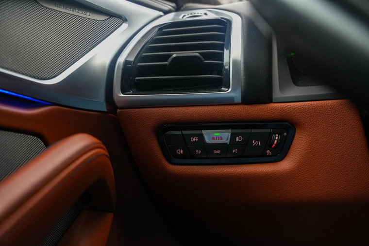 Vehicle Image 26