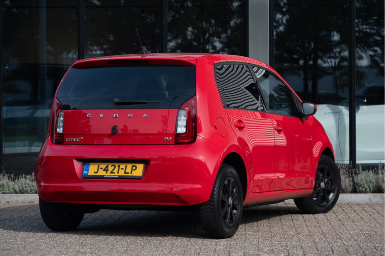 Vehicle Image 33