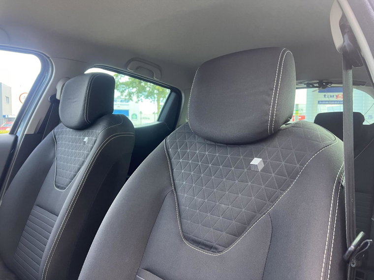 Vehicle Image 39