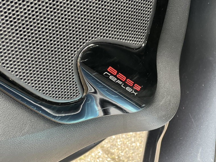 Vehicle Image 42