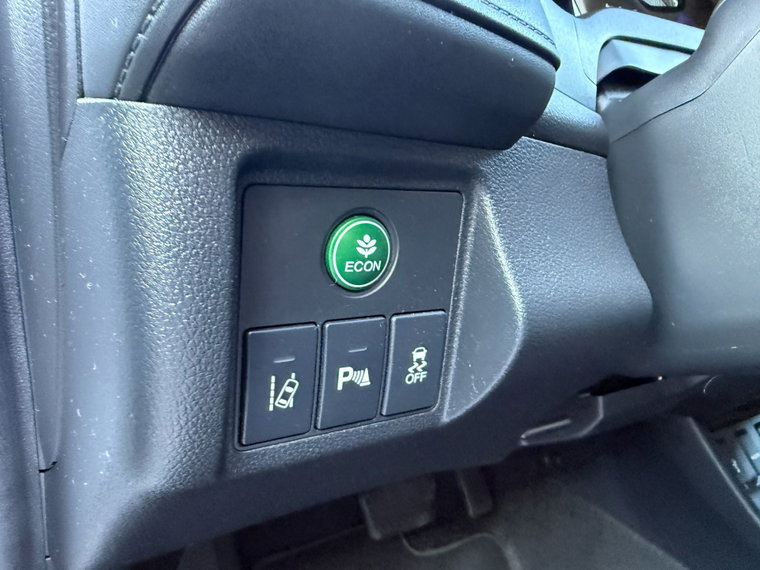 Vehicle Image 29