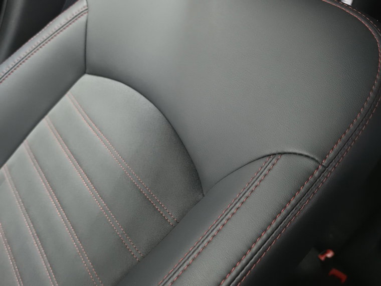 Vehicle Image 33