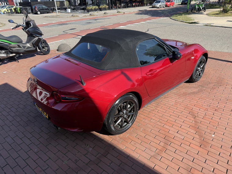Vehicle Image 60