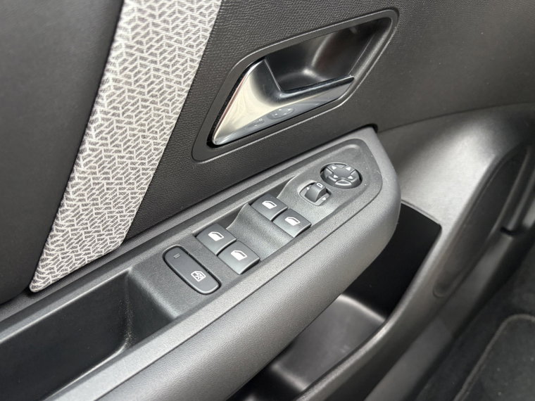 Vehicle Image 41