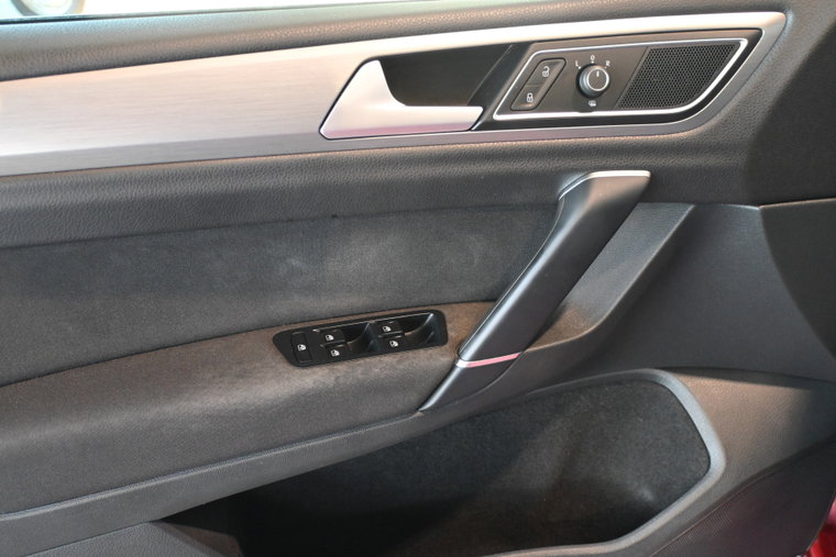 Vehicle Image 23