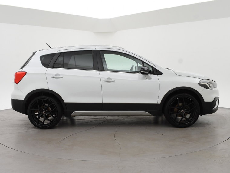Vehicle Image 17