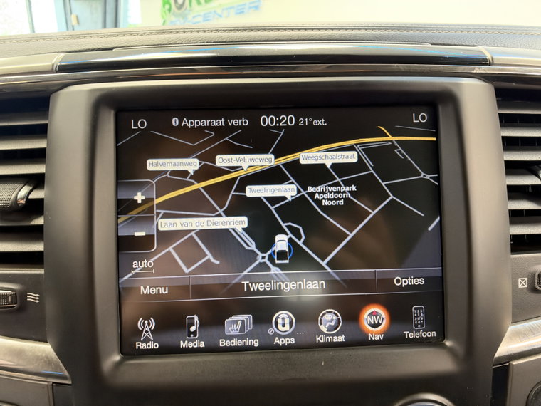 Vehicle Image 16