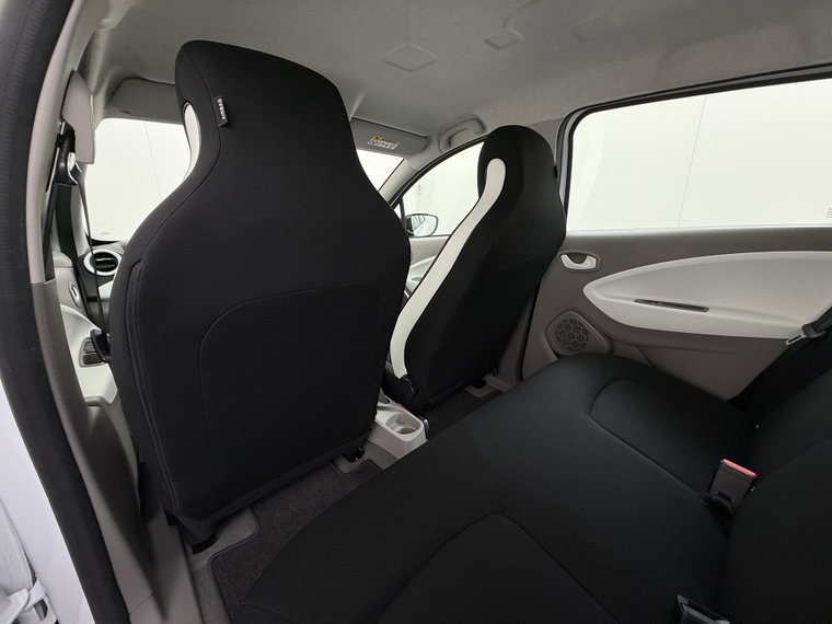 Vehicle Image 33