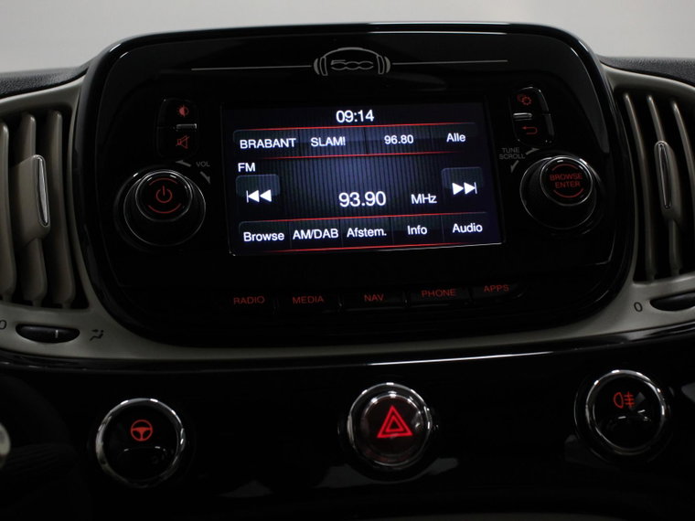 Vehicle Image 32