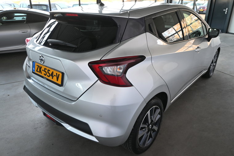 Vehicle Image 13