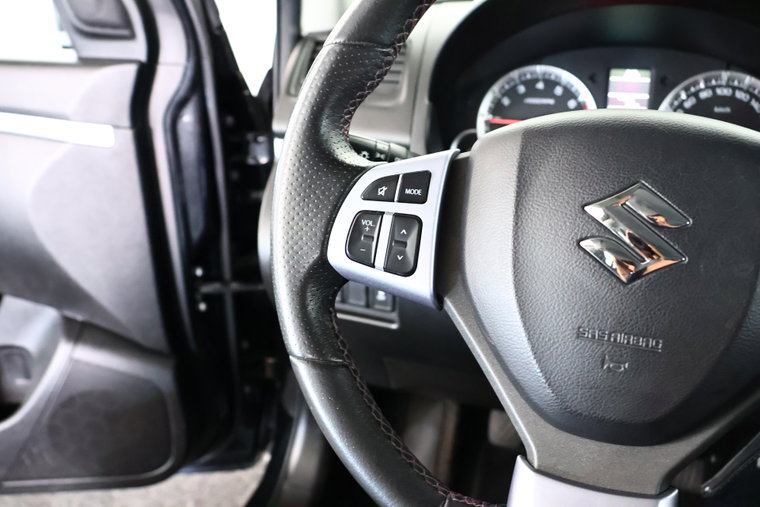 Vehicle Image 18