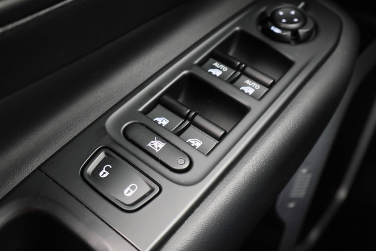 Vehicle Image 28