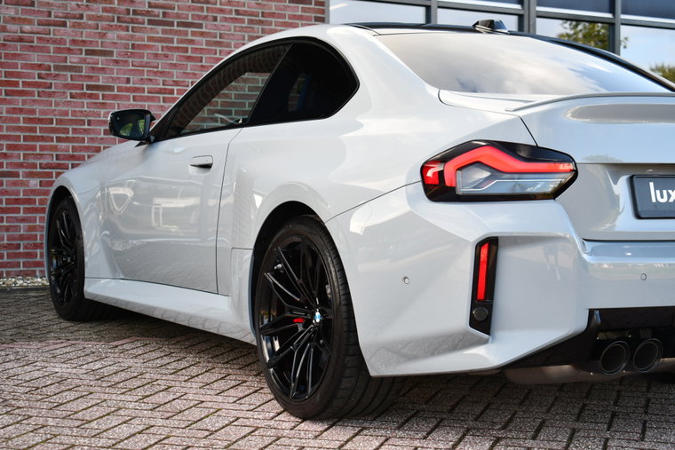 Vehicle Image 35