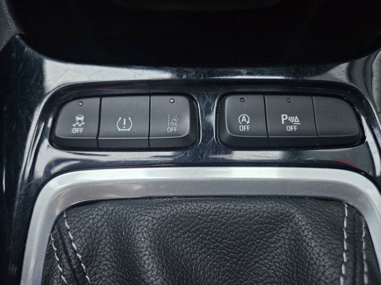 Vehicle Image 24