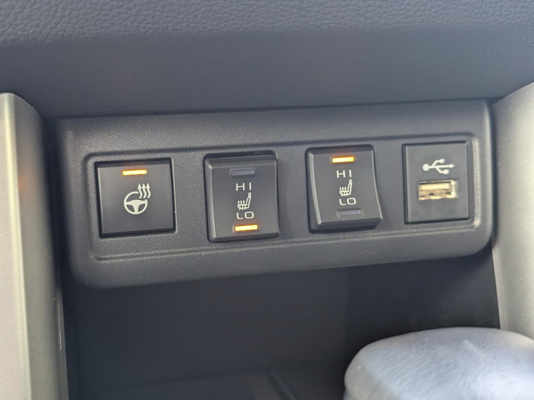 Vehicle Image 33