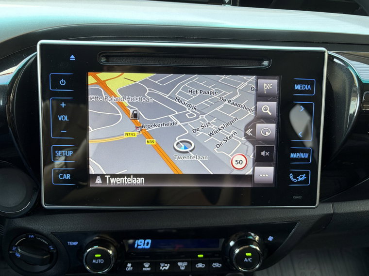 Vehicle Image 19