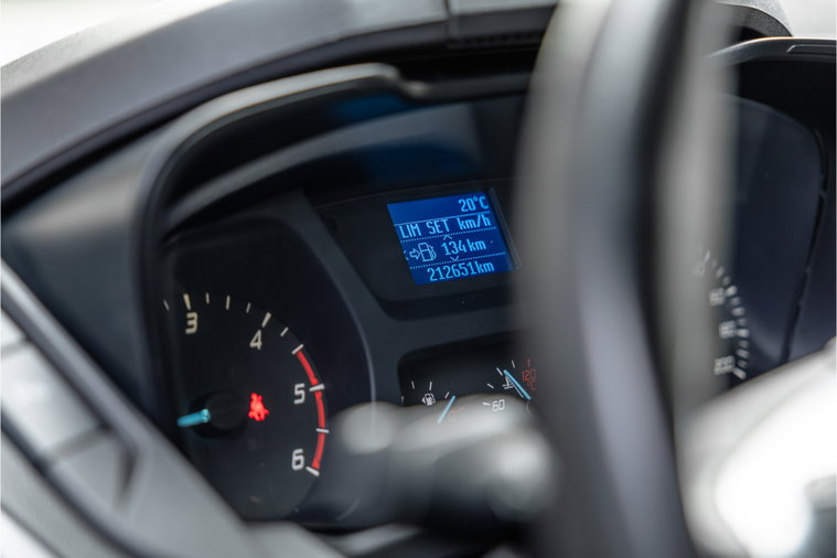 Vehicle Image 25