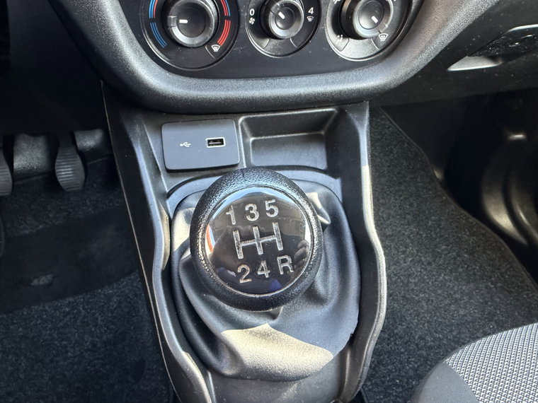 Vehicle Image 24