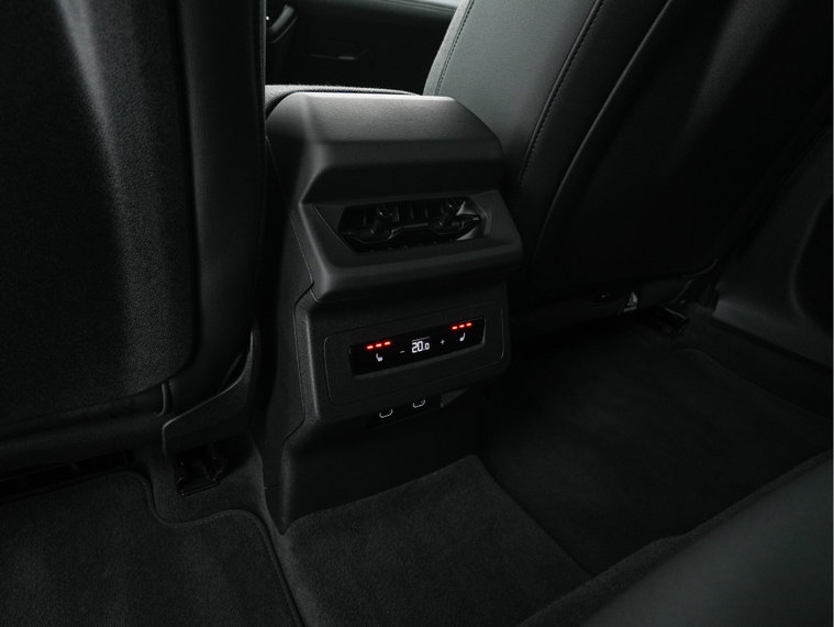 Vehicle Image 27