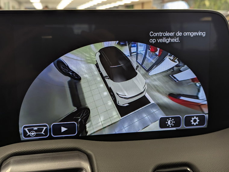 Vehicle Image 38