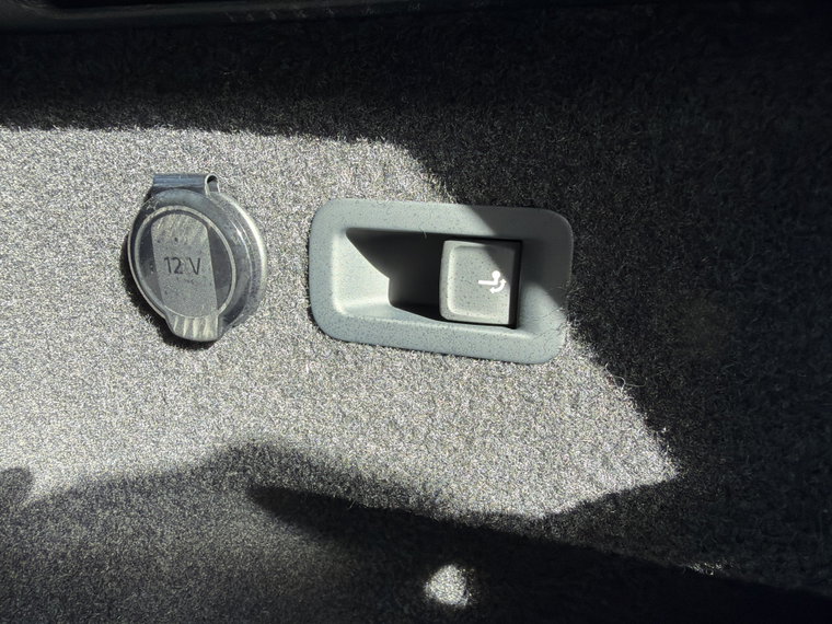 Vehicle Image 52