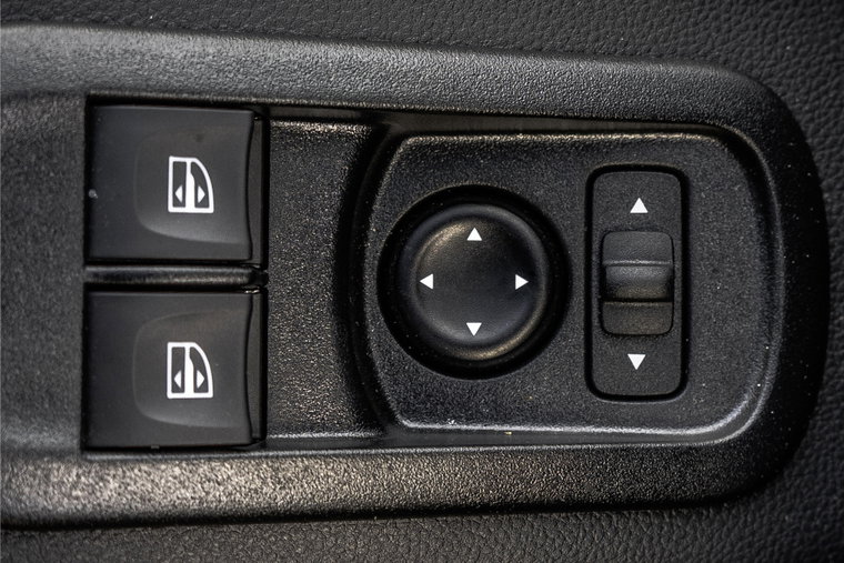 Vehicle Image 22