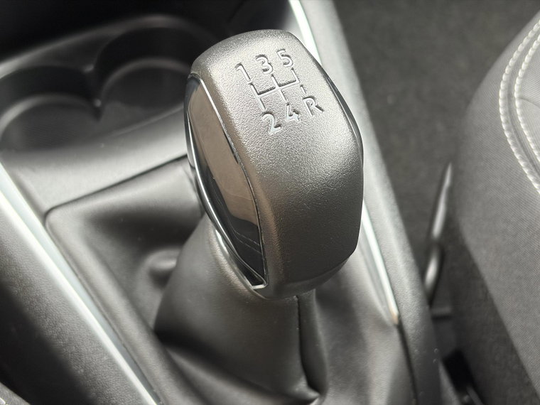 Vehicle Image 28