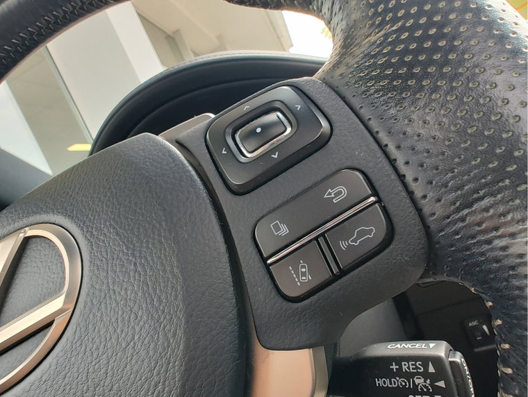 Vehicle Image 28