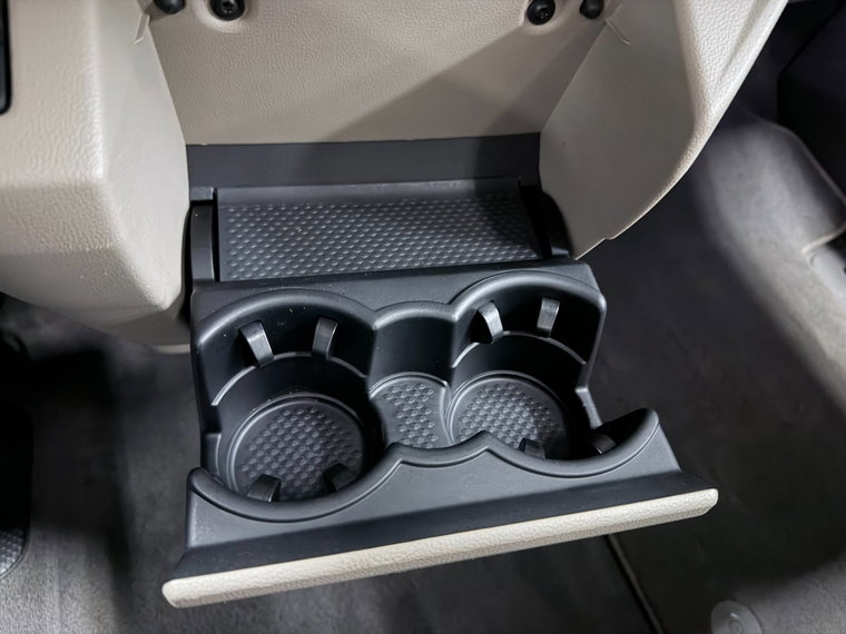 Vehicle Image 36