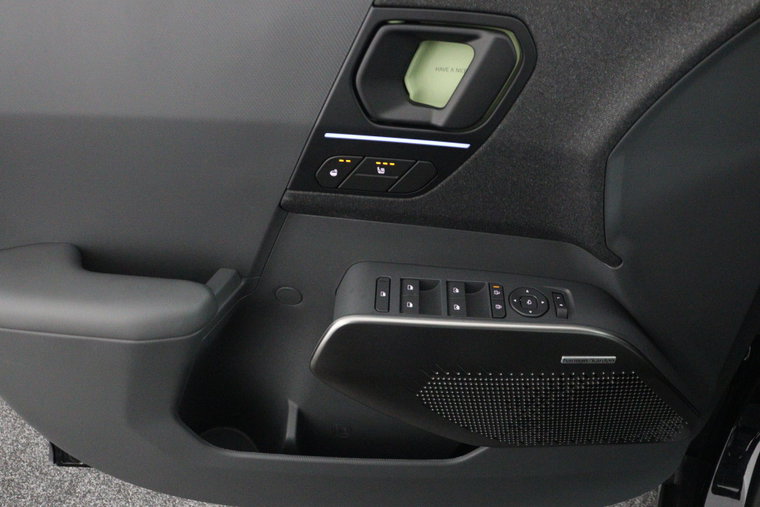 Vehicle Image 40
